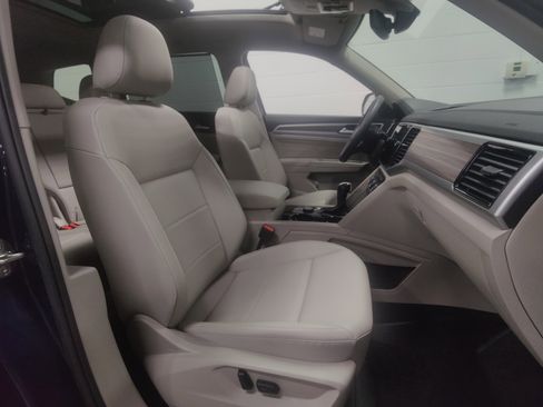 Certified 2023 Volkswagen Atlas SEL image 5