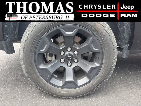 Used 2025 RAM 1500 Big Horn AWD/4WD image 9