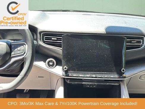 Certified 2024 Jeep Wagoneer Series II w/ Flexible Seating Group RWD image 19
