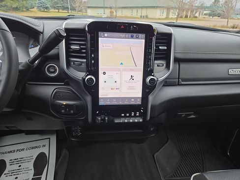 Used 2025 RAM 2500 Laramie image 22