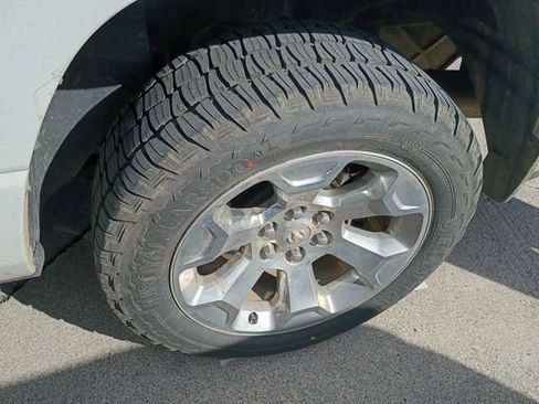 Used 2019 RAM 1500 Big Horn image 9