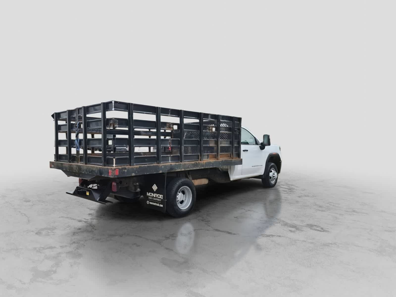Used 2024 GMC Sierra 3500 Pro w/ Convenience Package AWD/4WD image 8
