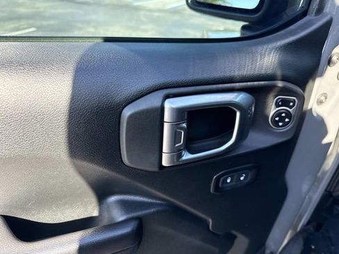 Used 2020 Jeep Gladiator Sport w/ Quick Order Package 24S AWD/4WD image 19