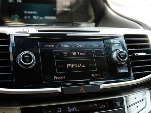 Used 2015 Honda Accord EX-L image 35