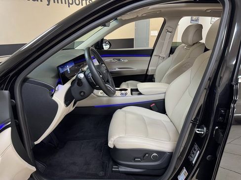 Used 2026 Genesis GV70 2.5T Select image 8