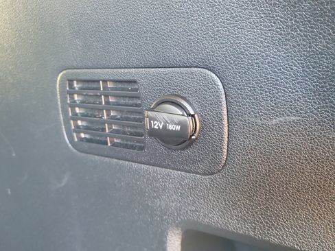 Used 2019 Hyundai Santa Fe SE image 8