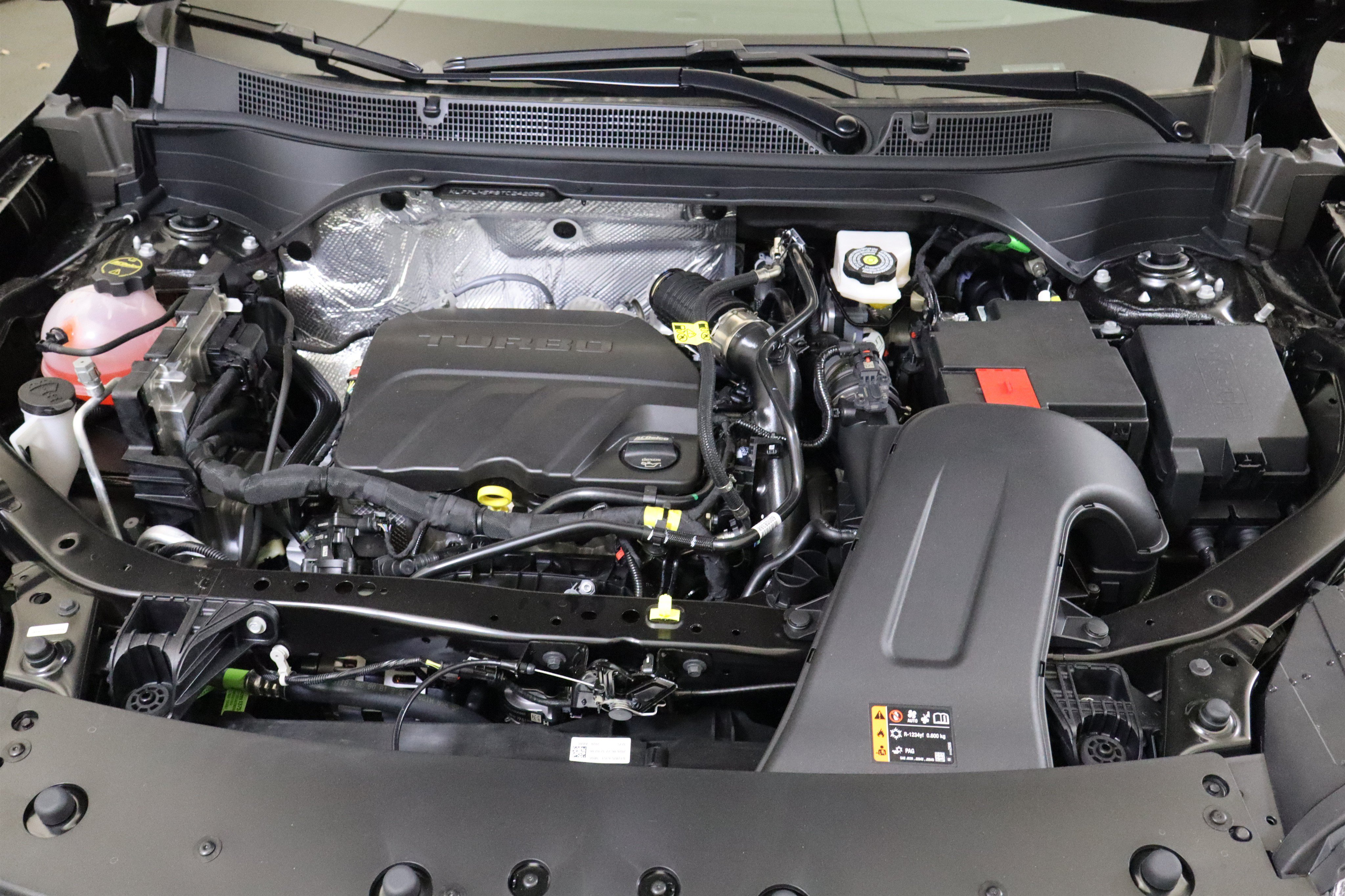 New 2026 Chevrolet Trax LT w/ LT Convenience Package FWD image 15