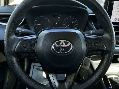 Used 2024 Toyota Corolla LE image 22