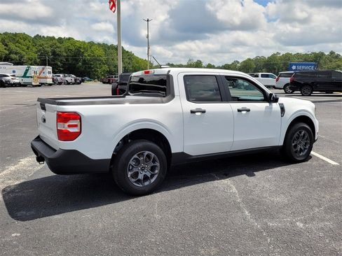 New 2025 Ford Maverick XLT w/ XLT Luxury Package image 10