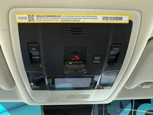 Certified 2025 Lexus ES 350 image 30