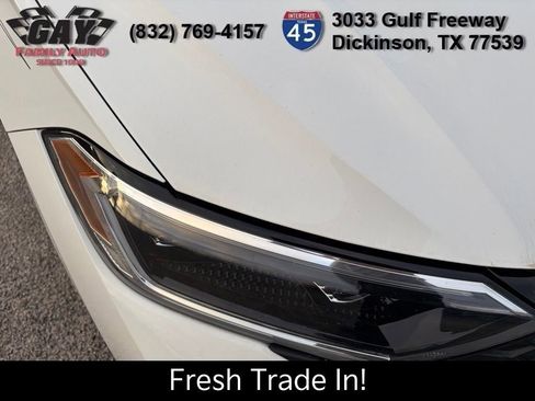 Used 2023 Volkswagen Jetta GLI Autobahn image 5