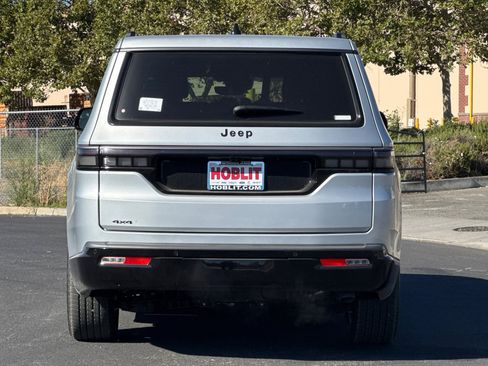 New 2026 Jeep Grand Wagoneer Limited AWD/4WD image 4