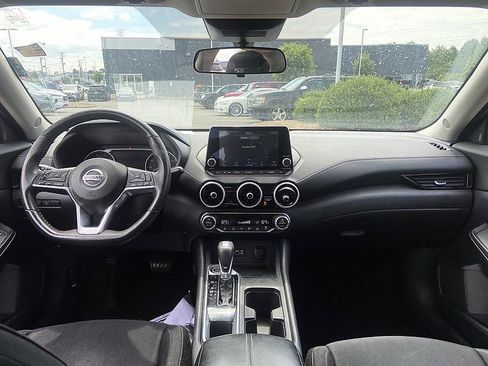 Used 2021 Nissan Sentra SV FWD image 14