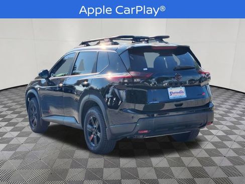 Certified 2025 Nissan Rogue SV image 4