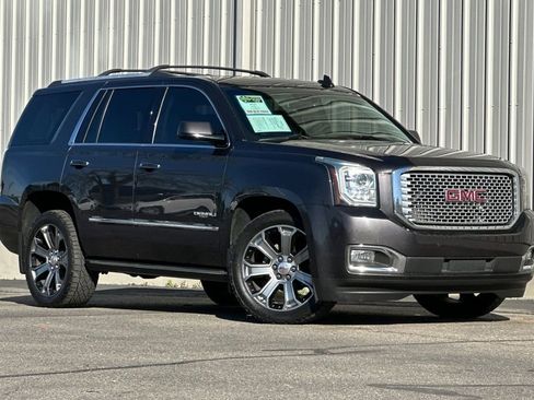 Used 2016 GMC Yukon Denali image 2