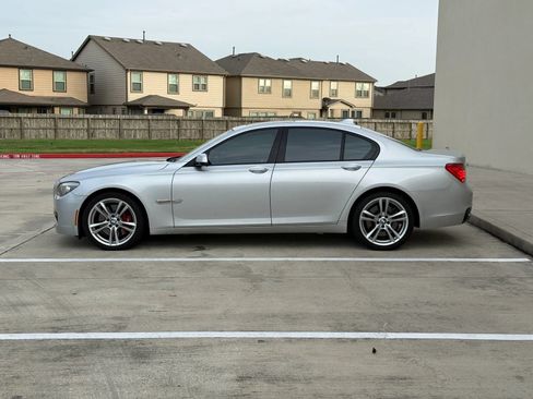 Used 2012 BMW 750i RWD image 4