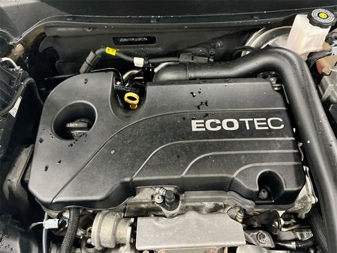 Used 2020 Chevrolet Equinox LT w/ LPO, Floor Liner Package image 24