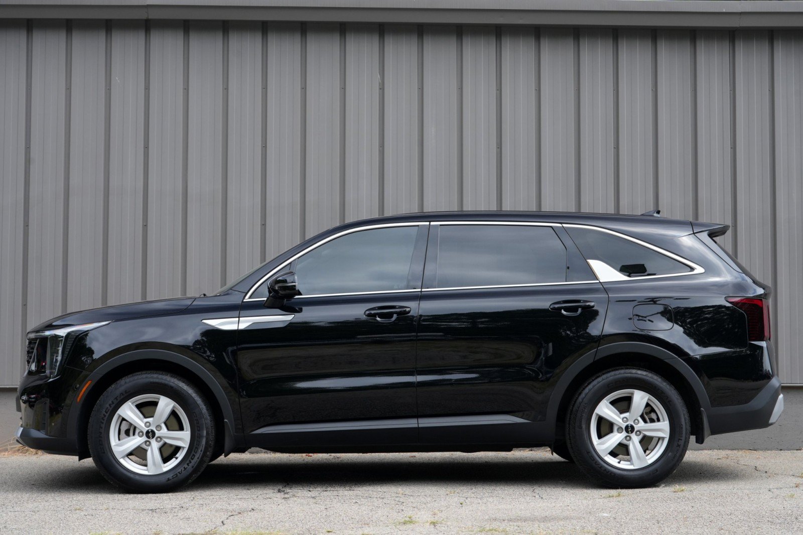 Used 2024 Kia Sorento LX FWD image 8