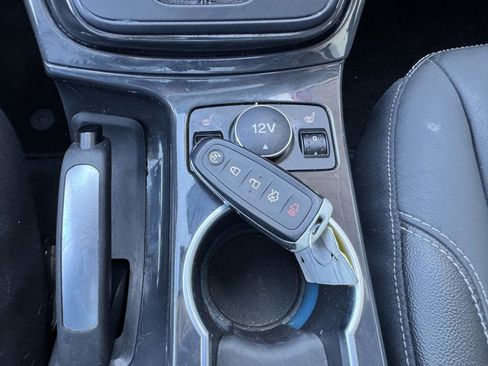 Used 2015 Ford Escape Titanium w/ Equipment Group 301A AWD/4WD image 50