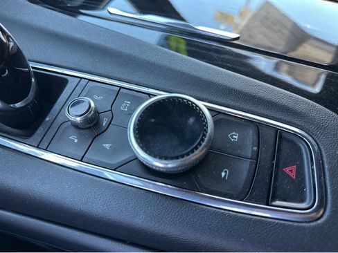 Used 2021 Cadillac Escalade ESV Sport w/ Driver Assist Tech Package AWD/4WD image 33