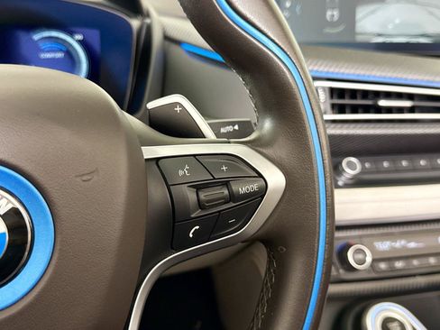 Used 2019 BMW i8 Roadster AWD/4WD image 22