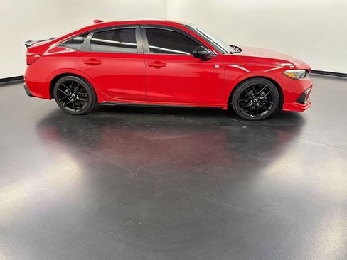 Used 2022 Honda Civic Sport image 8