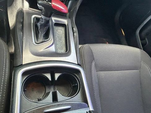 Used 2017 Dodge Charger SE RWD image 20