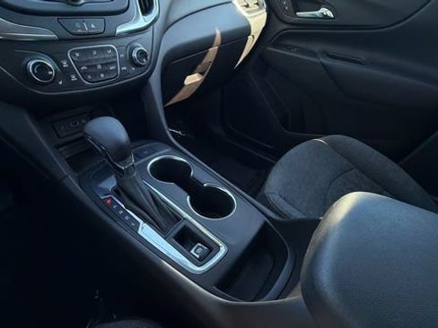 Used 2022 Chevrolet Equinox LT FWD image 14