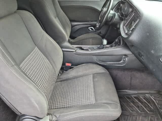 Certified 2018 Dodge Challenger SXT RWD image 20