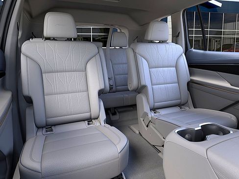 New 2026 Buick Enclave Avenir w/ Super Cruise Package AWD/4WD image 17