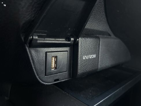 Used 2023 Toyota Camry SE image 21