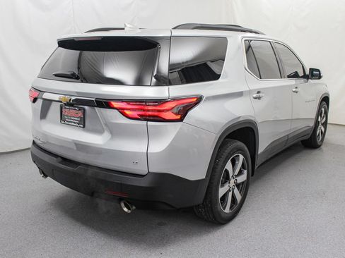 Used 2022 Chevrolet Traverse LT w/ LT Premium Package AWD/4WD image 12