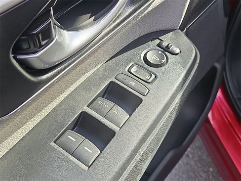 Certified 2021 Honda CR-V EX image 25