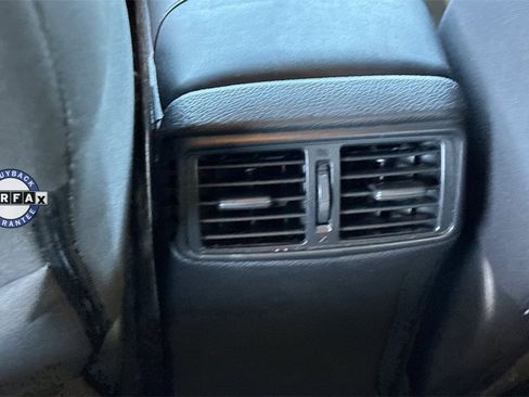 Used 2020 Nissan Rogue S image 19