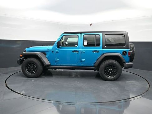 Used 2021 Jeep Wrangler Unlimited Sport AWD/4WD image 5