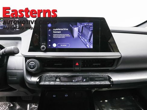 Used 2024 Toyota Prius LE image 12