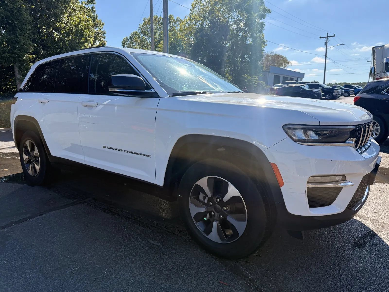 Used 2022 Jeep Grand Cherokee Limited 4xe AWD/4WD image 5