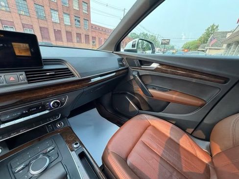 Used 2019 Audi Q5 2.0T Premium w/ Convenience Package AWD/4WD image 31