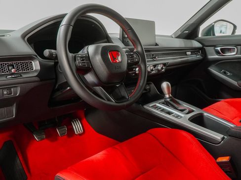 Used 2025 Honda Civic Type R image 21