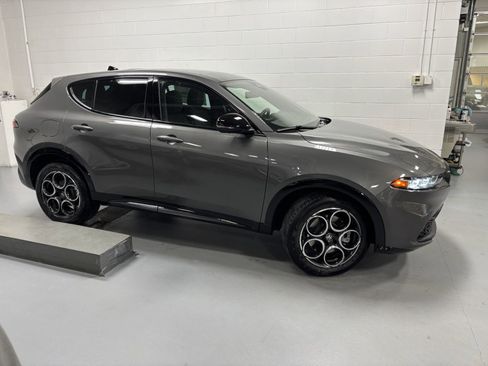 New 2025 Alfa Romeo Tonale 2.0T AWD Sport Utility w/ Premium Package image 7