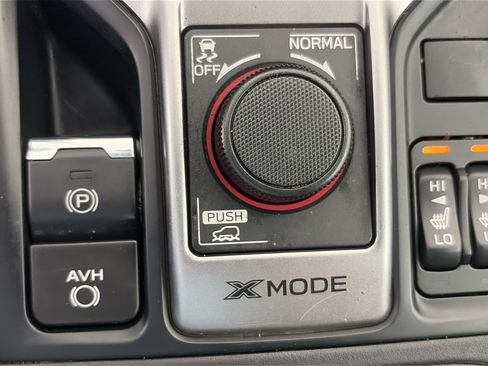 Used 2020 Subaru Forester Premium AWD/4WD image 29