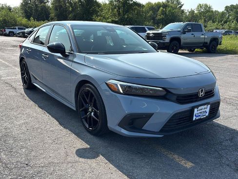 Used 2024 Honda Civic Sport image 9