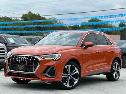 Used 2020 Audi Q3 2.0T Premium Plus w/ Premium Plus Package AWD/4WD image 3