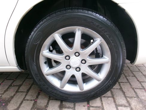 Used 2007 Buick Lucerne CXL w/ Luxury Package FWD image 38