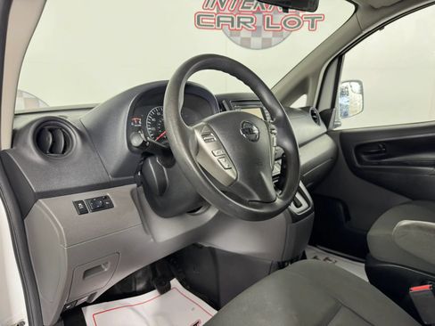 Used 2018 Nissan NV200 SV w/ Navigation Package FWD image 10