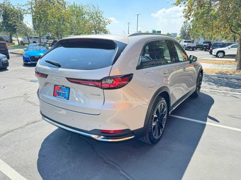 Used 2024 MAZDA CX-90 Plug-In Hybrid w/ Premium Plus AWD/4WD image 5