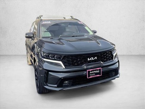 Used 2023 Kia Sorento SX image 3