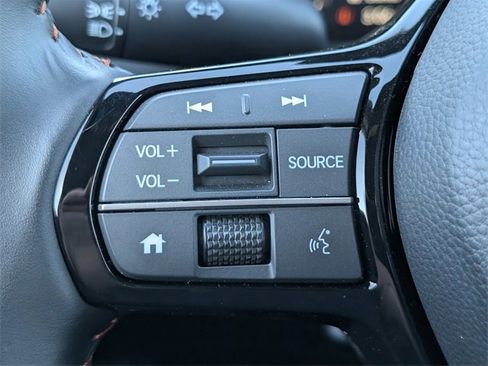 Used 2025 Honda HR-V Sport image 21