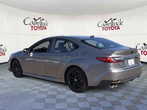 New 2026 Toyota Camry Hybrid FWD image 6