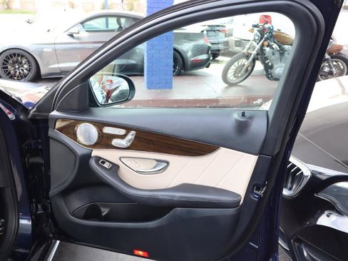 Used 2019 Mercedes-Benz C 300 Sedan image 15